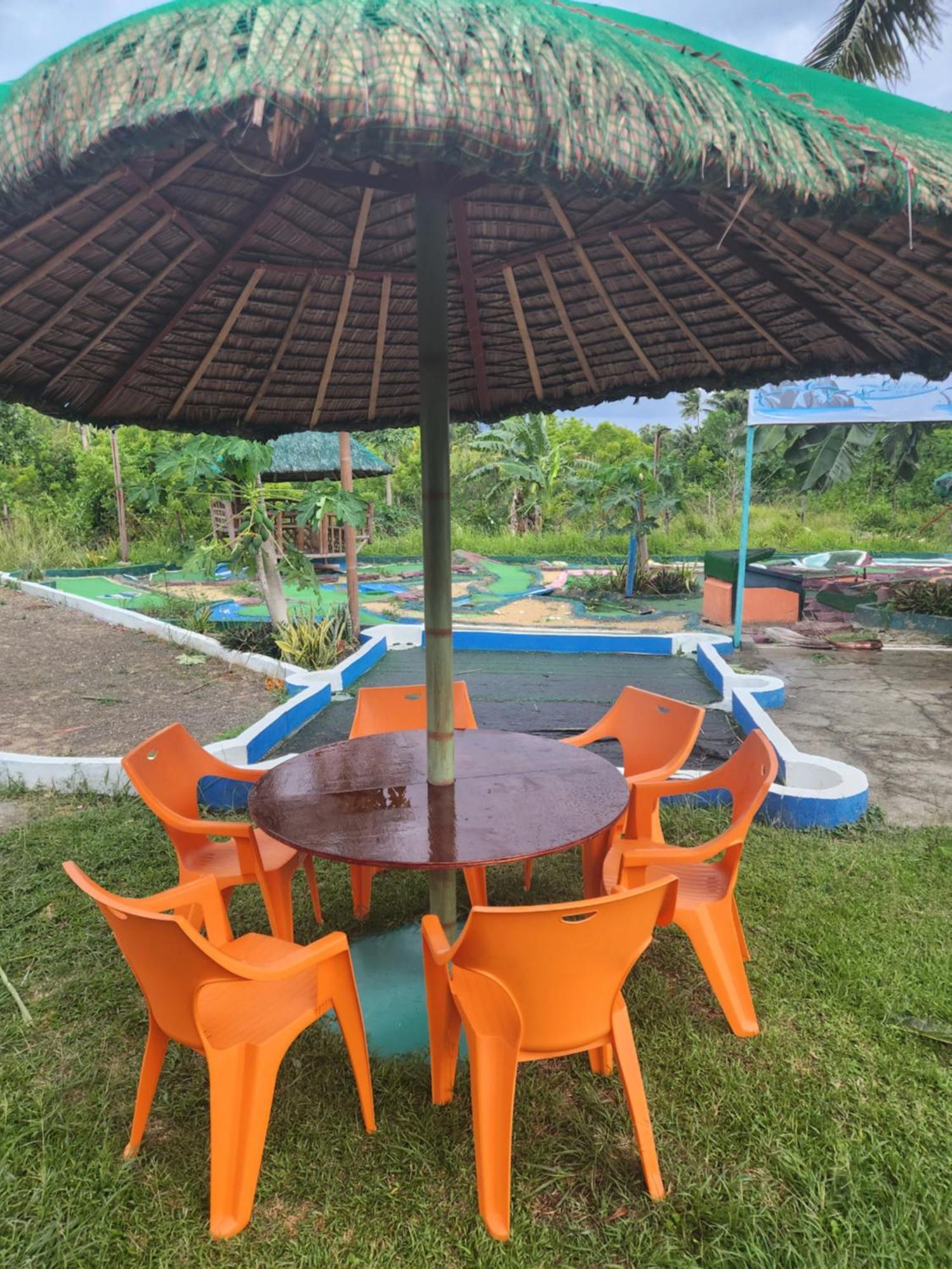 Nirvana Bamboo Houses & Dive Resort 莫阿尔博阿 外观 照片