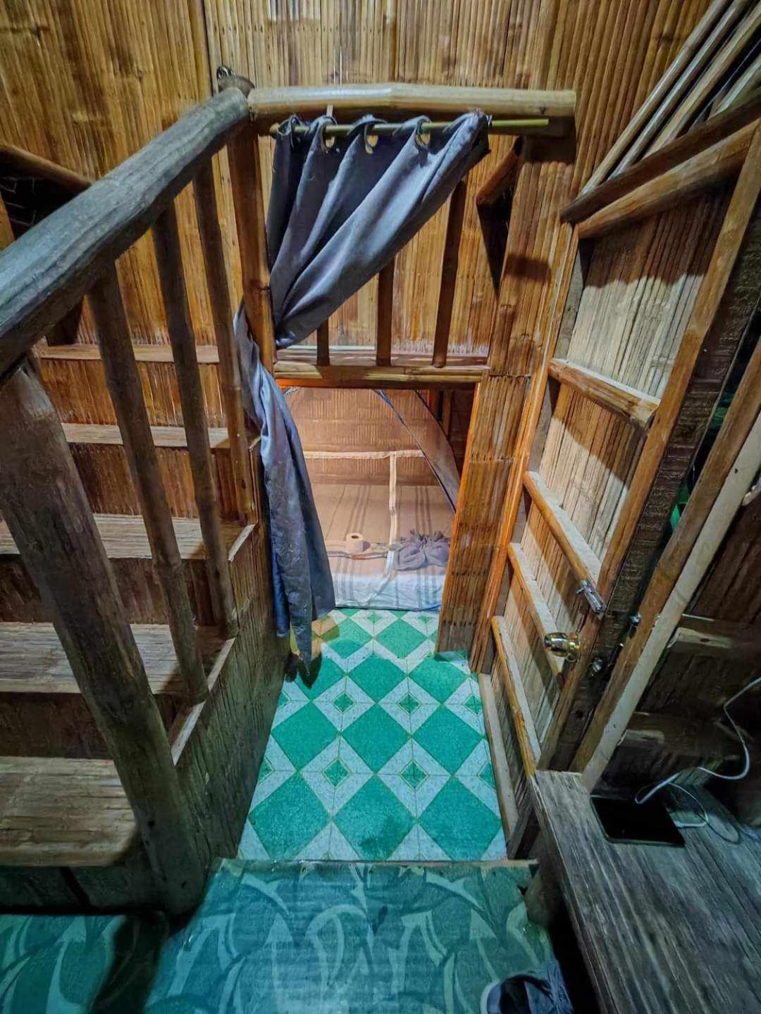 Nirvana Bamboo Houses & Dive Resort 莫阿尔博阿 外观 照片