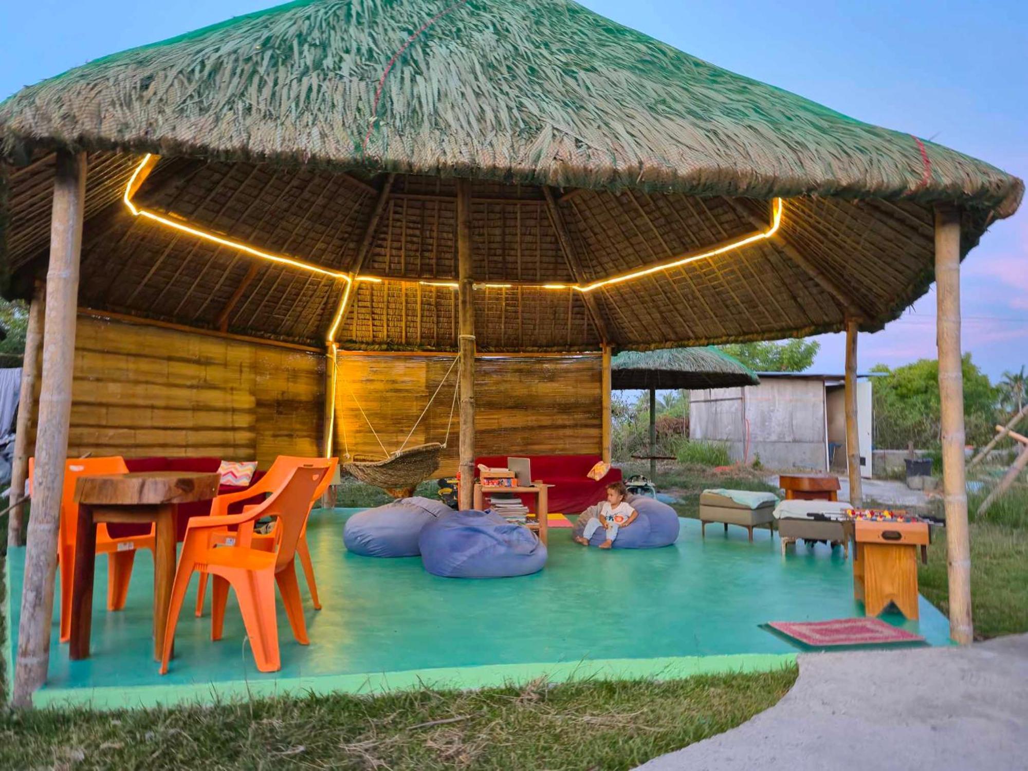 Nirvana Bamboo Houses & Dive Resort 莫阿尔博阿 外观 照片