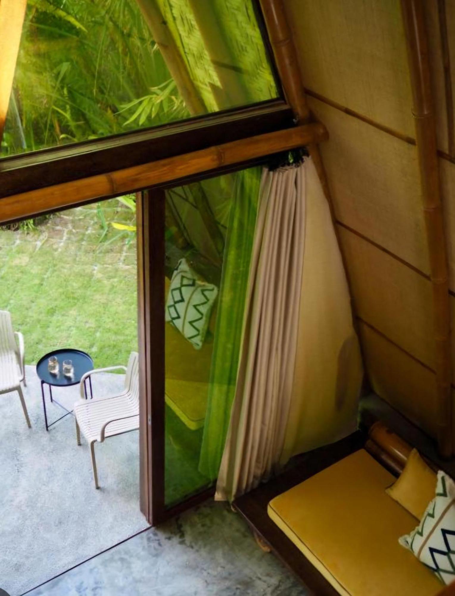 Nirvana Bamboo Houses & Dive Resort 莫阿尔博阿 外观 照片