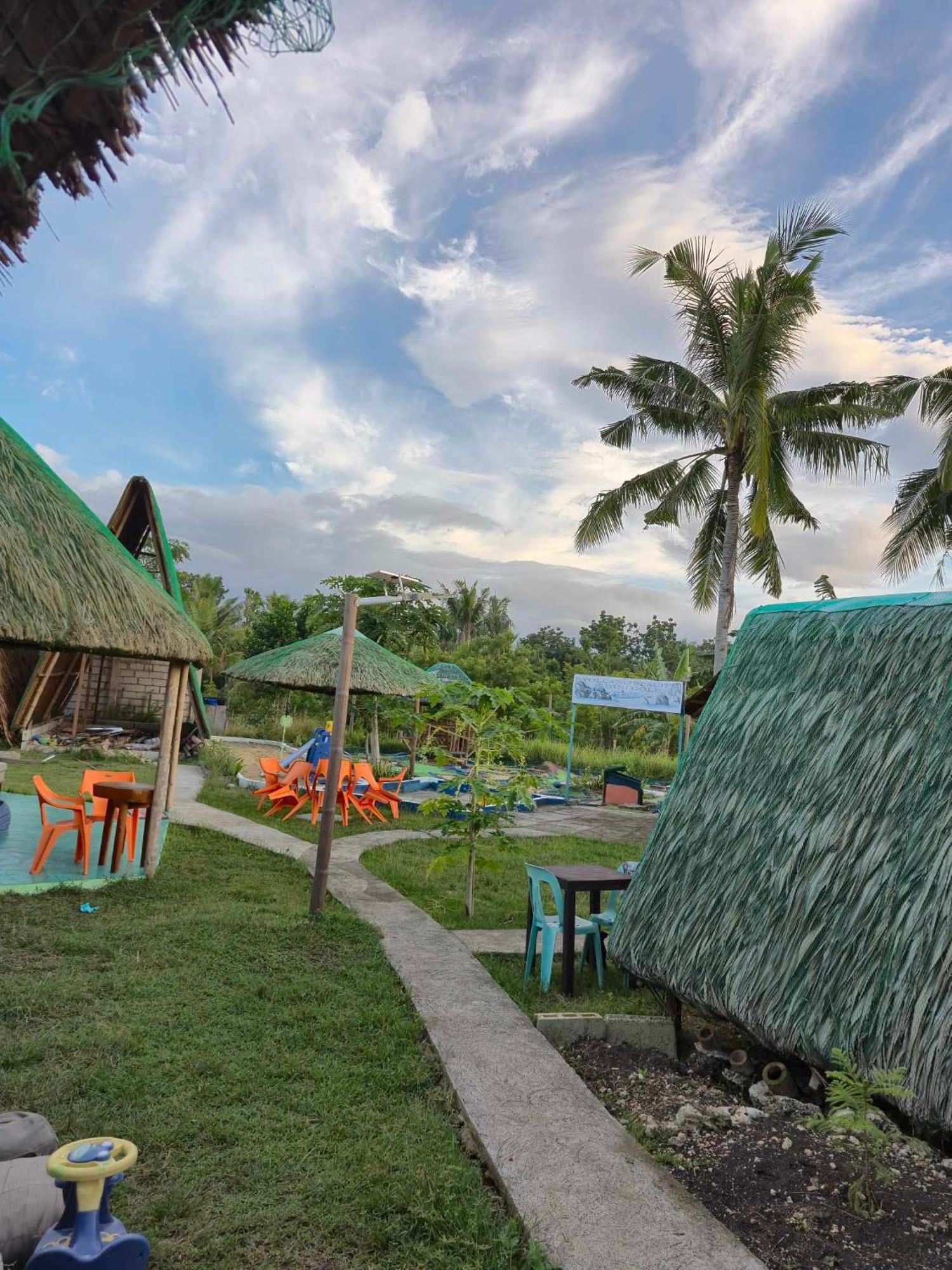 Nirvana Bamboo Houses & Dive Resort 莫阿尔博阿 外观 照片