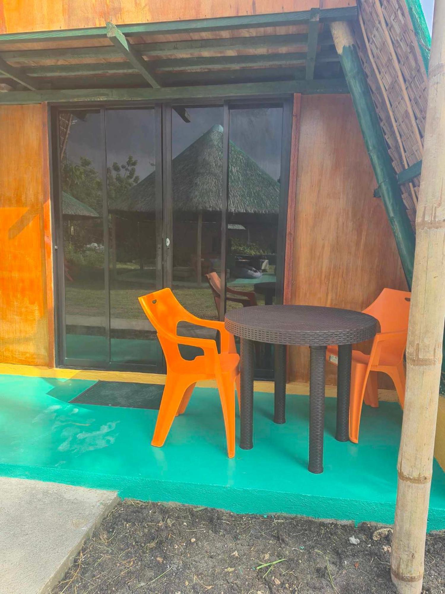 Nirvana Bamboo Houses & Dive Resort 莫阿尔博阿 外观 照片