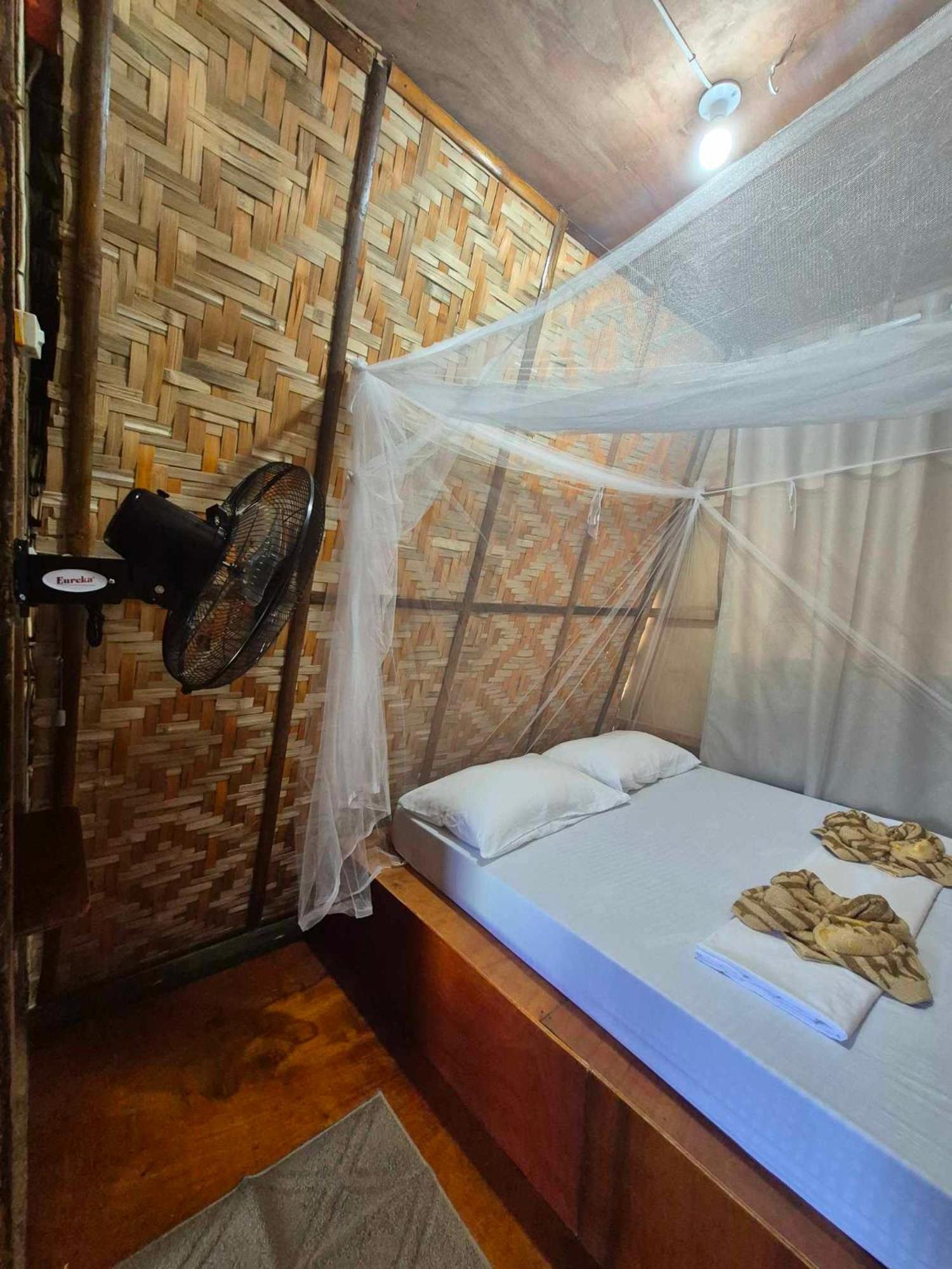 Nirvana Bamboo Houses & Dive Resort 莫阿尔博阿 外观 照片